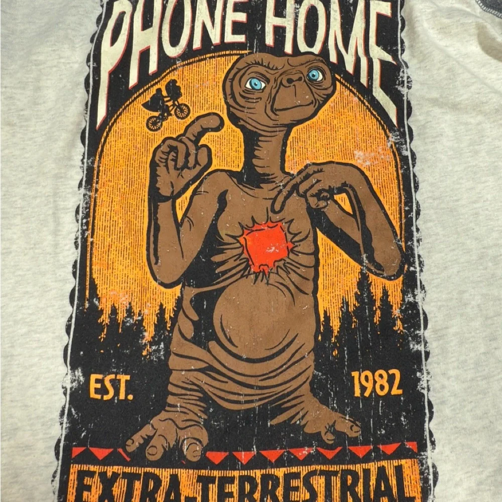 Universal youth tee